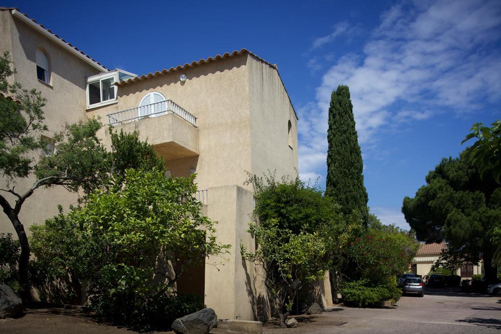 Motel Le Vieux Moulin LʼÎle-Rousse Εξωτερικό φωτογραφία