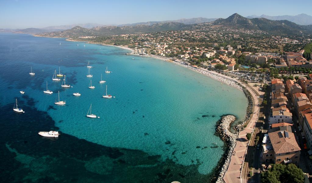 Motel Le Vieux Moulin LʼÎle-Rousse Εξωτερικό φωτογραφία