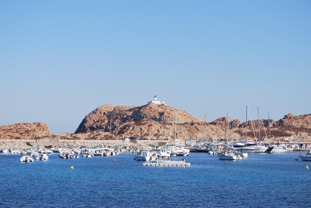 Motel Le Vieux Moulin LʼÎle-Rousse Εξωτερικό φωτογραφία