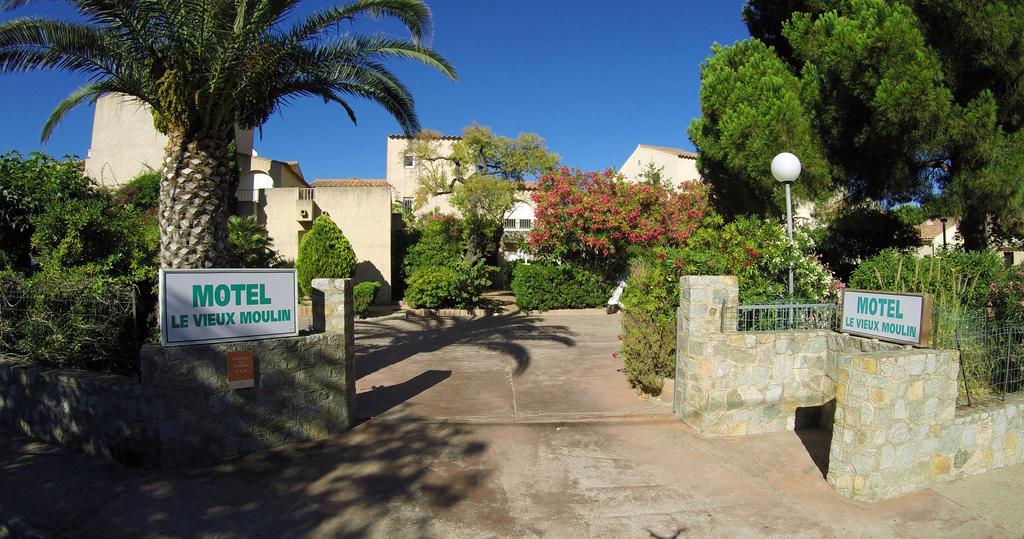 Motel Le Vieux Moulin LʼÎle-Rousse Εξωτερικό φωτογραφία