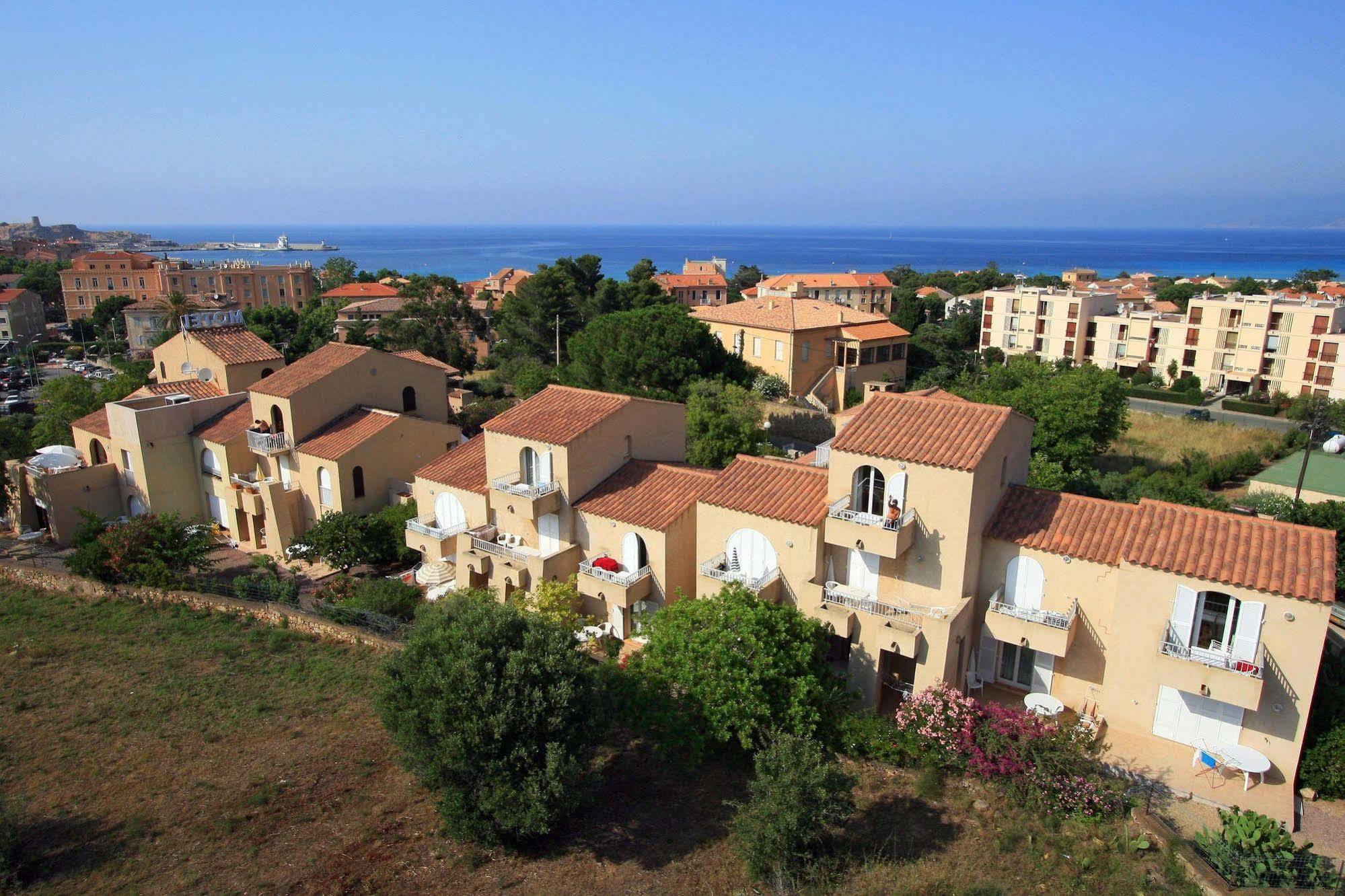 Motel Le Vieux Moulin LʼÎle-Rousse Εξωτερικό φωτογραφία