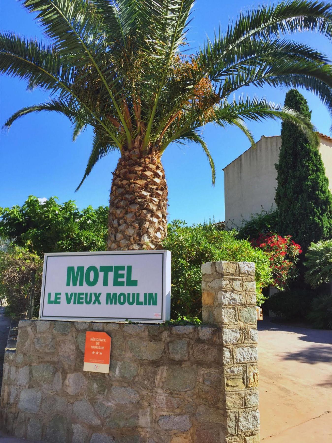 Motel Le Vieux Moulin LʼÎle-Rousse Εξωτερικό φωτογραφία