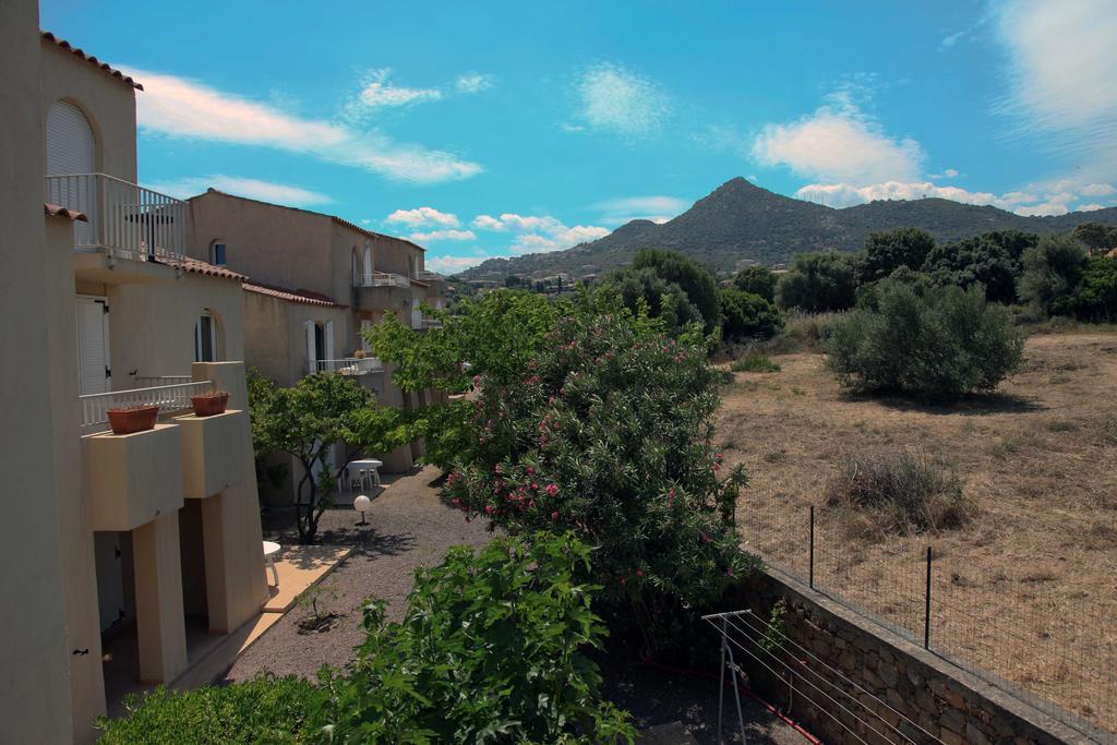Motel Le Vieux Moulin LʼÎle-Rousse Εξωτερικό φωτογραφία